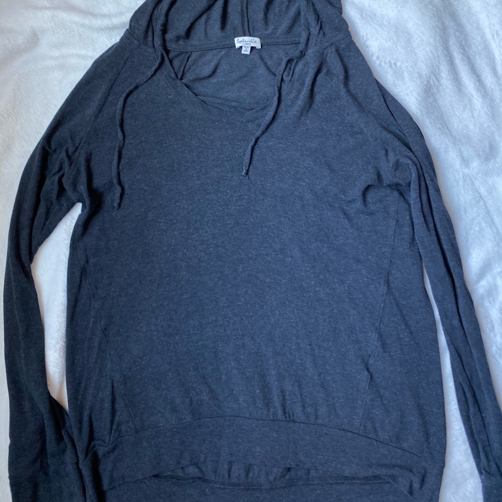 Simple & Basic Splendid Long Sleeve Tee Pullover